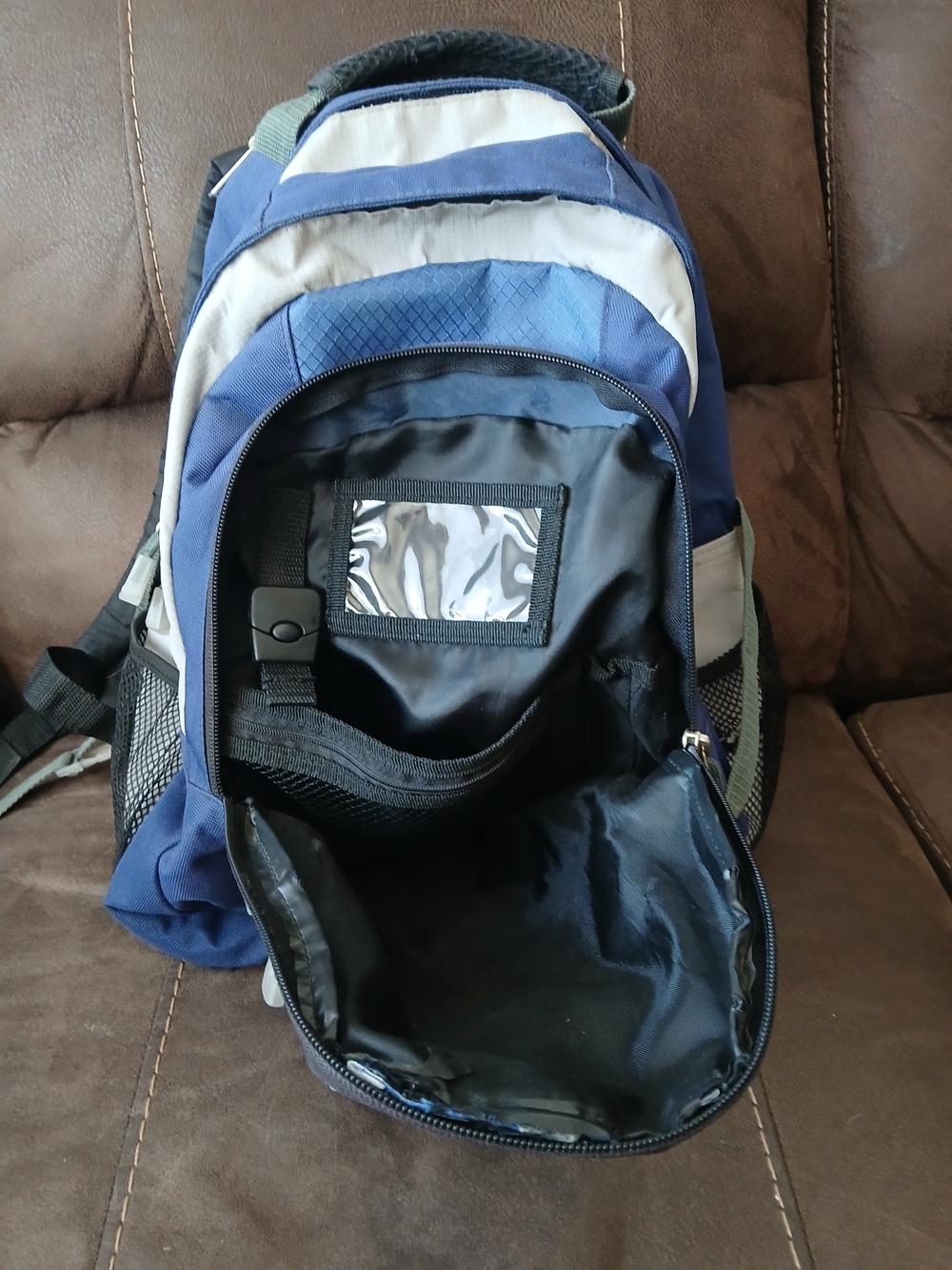 Bookbag - Picture 3 of 4